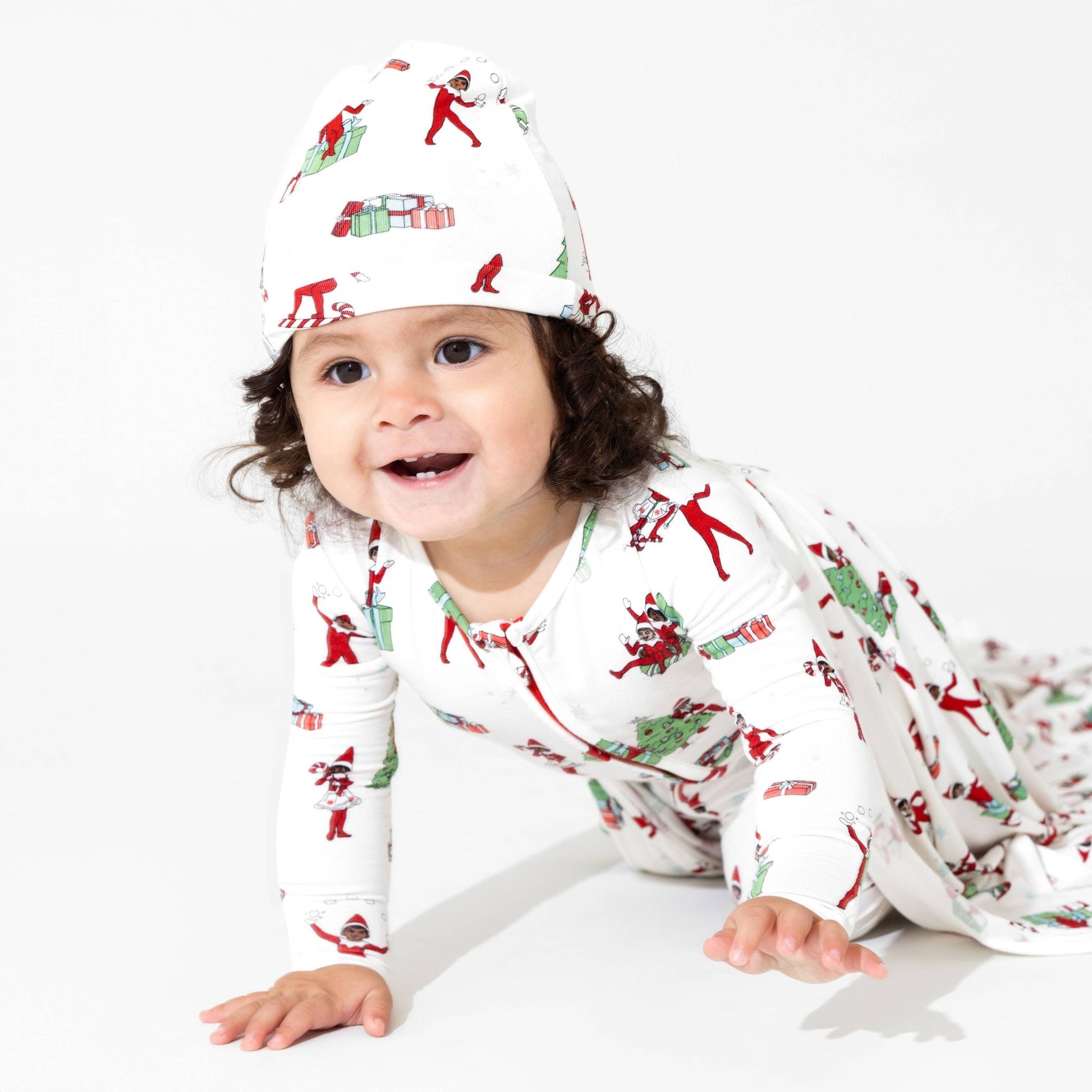 Bellabu Bear The Elf on the Shelf Bamboo Swaddle & Beanie Set